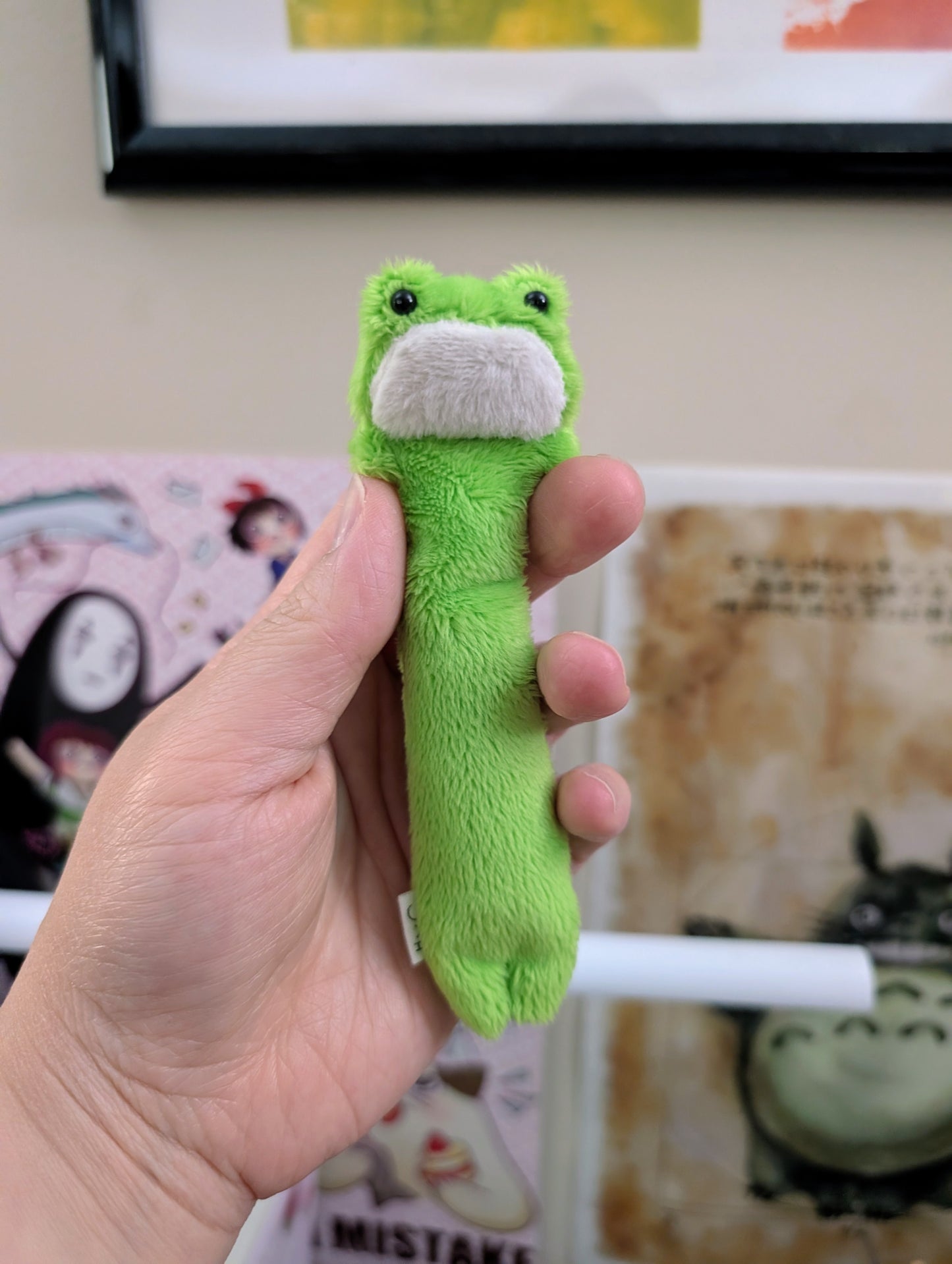 Eclair Green Frog with Open Eyes
