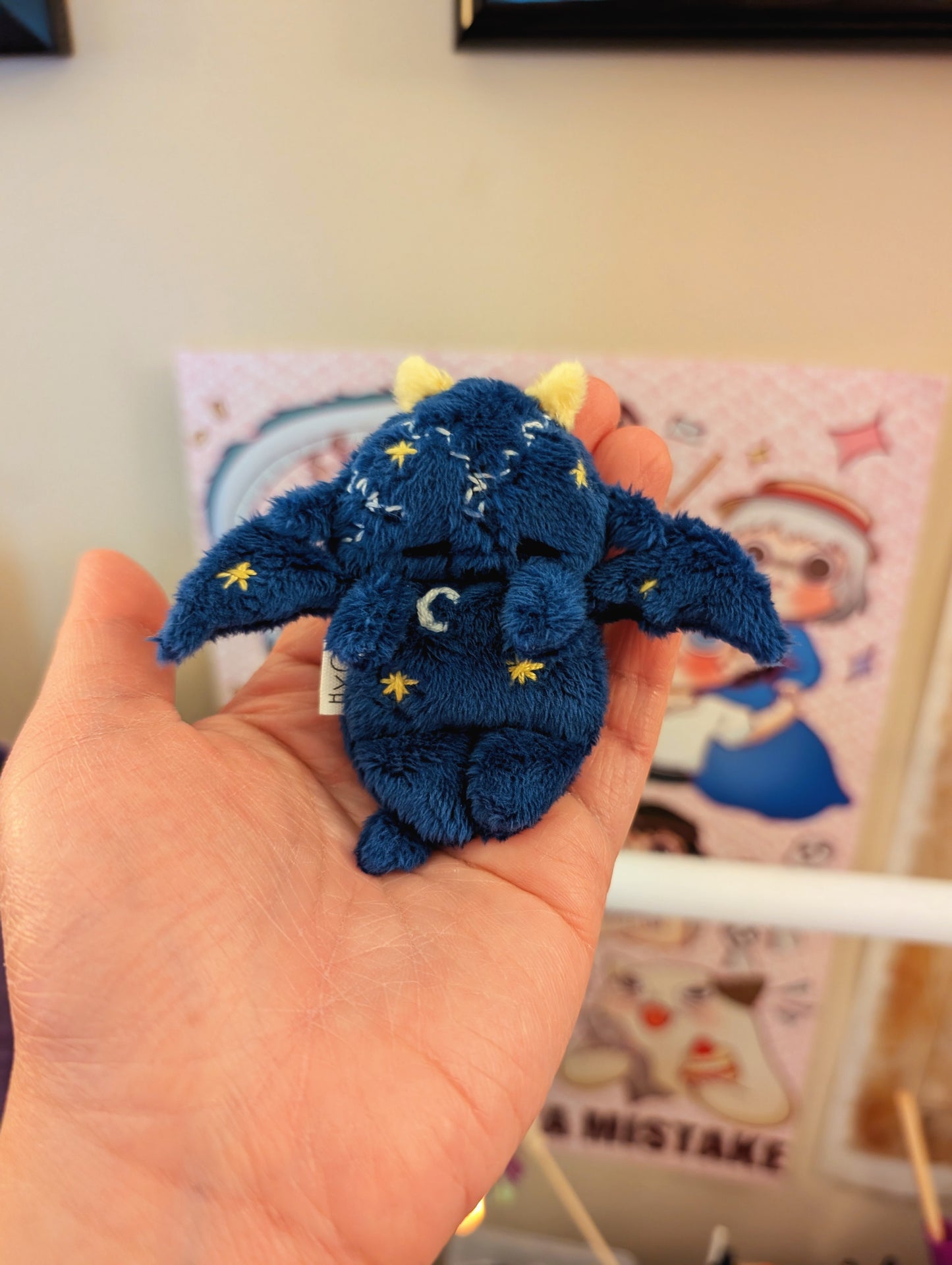 Night Sky Sleepy Gargoyle (Claimed via Cart Pass)