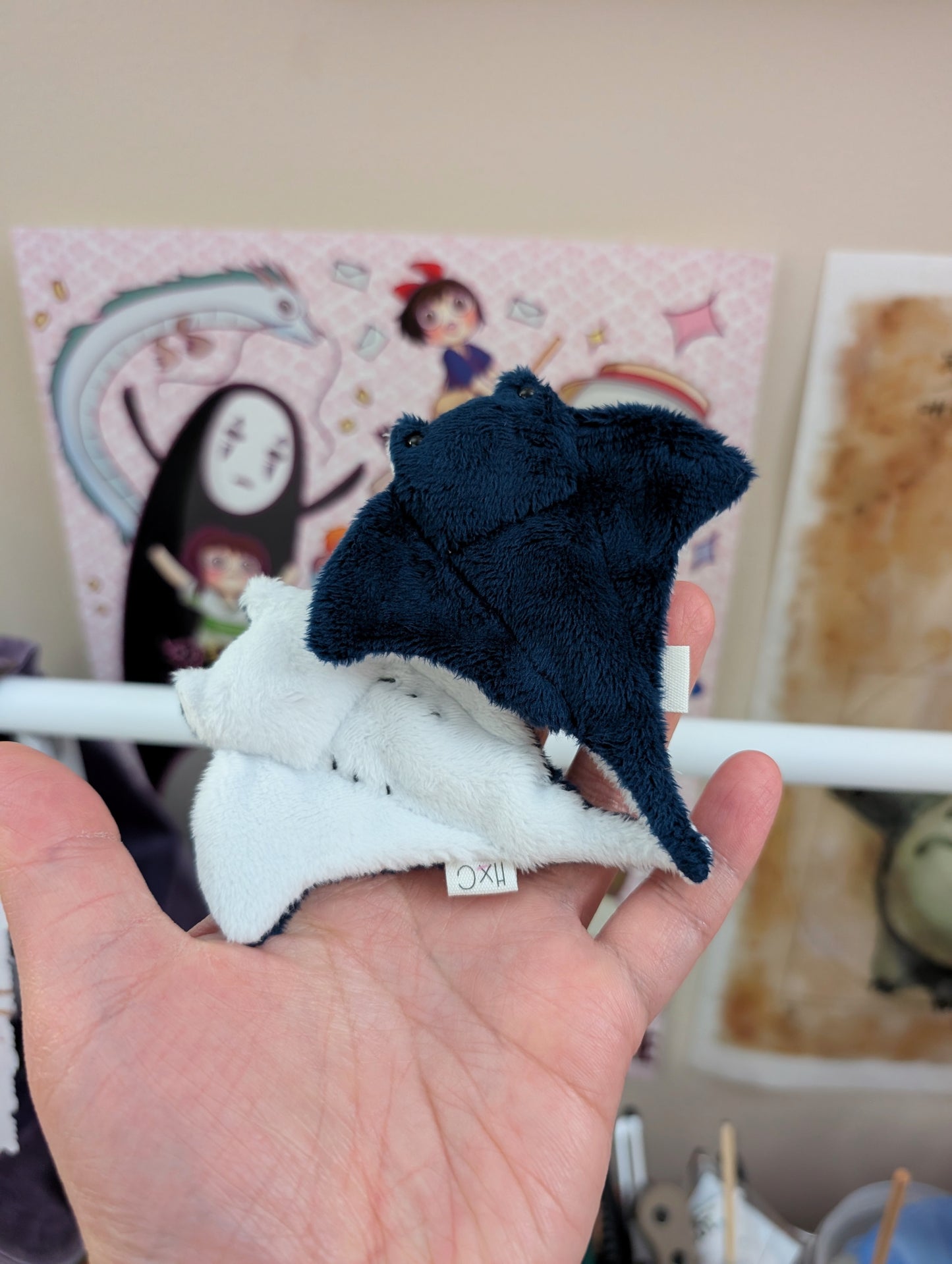Navy Blue/White Manta Ray