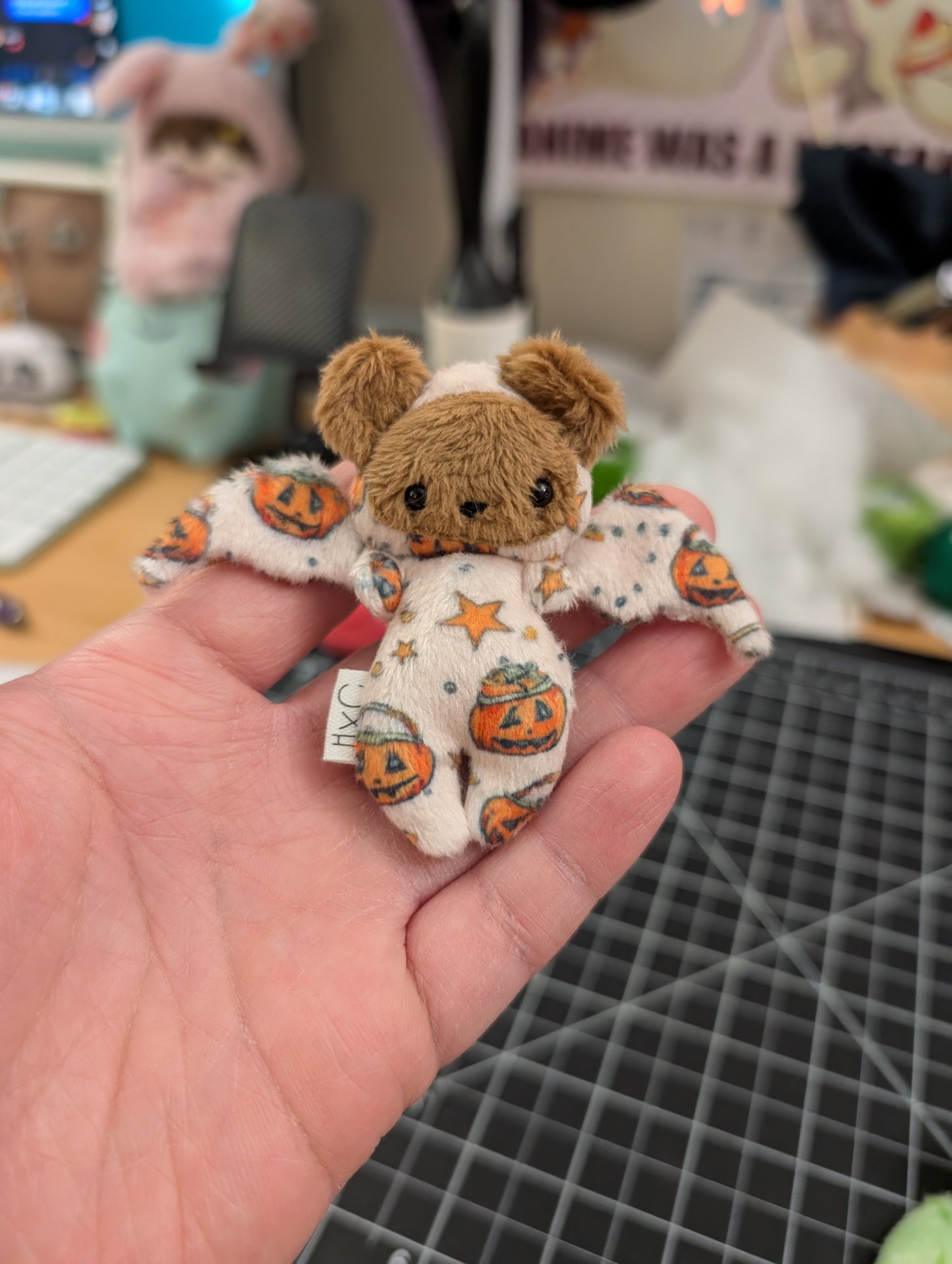 Pumpkin Bucket Bear Bat